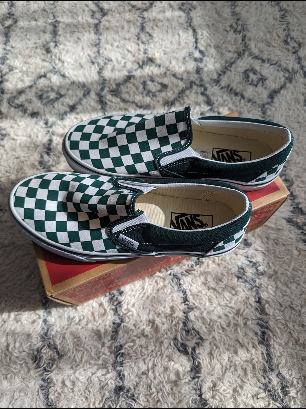 NIB- Vans Classic Checkerboard Slip-On Size 7M, 8.5W - Picture 4 of 7